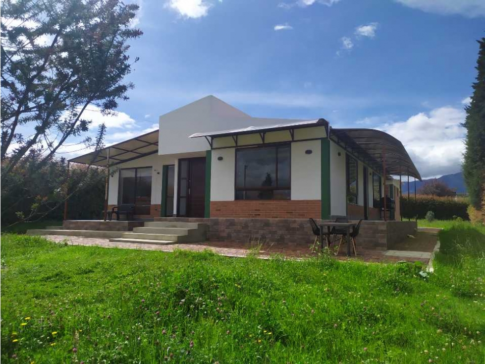 VENDO CASA CAMPESTRE SOTAQUIRÁ BOYACÁ 1300 M2 - 2