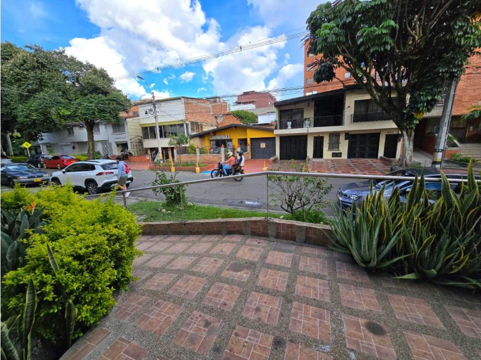 Vendo casa en Medellín sector estadio