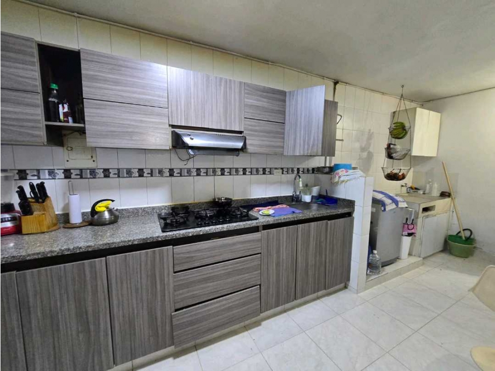 Vendo casa en Medellín sector estadio — foto 3