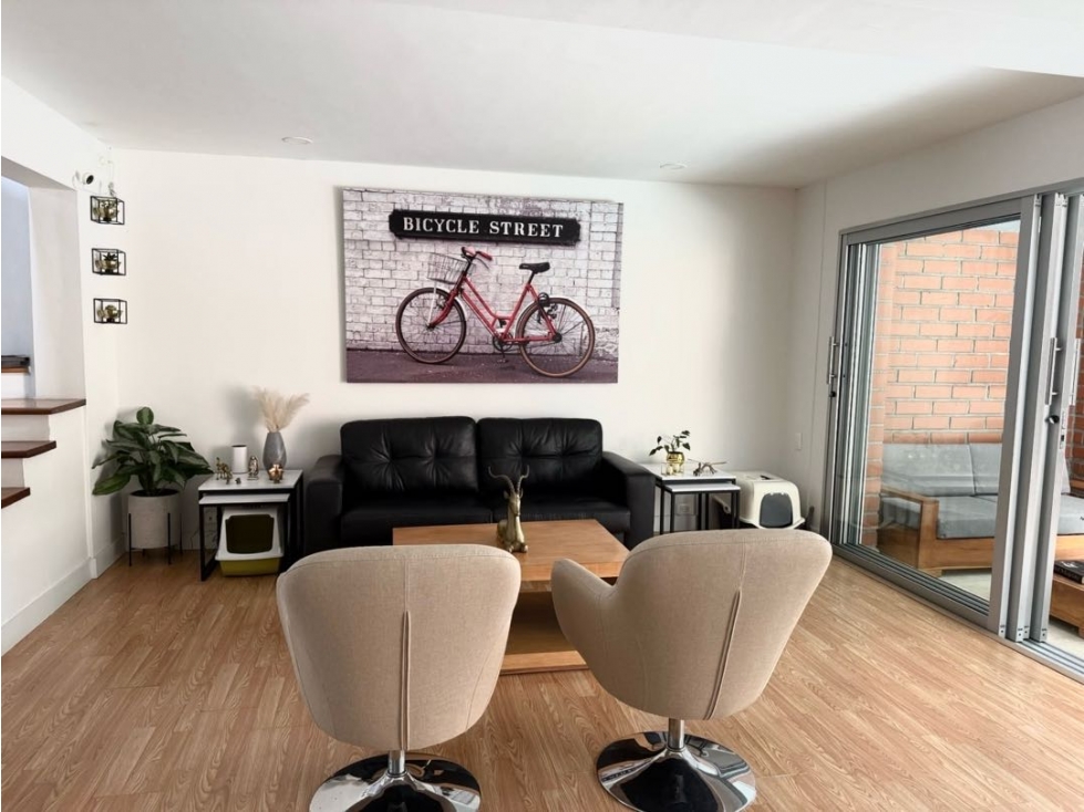 Vendo casa cerca al Tesoro, 3 habitaciones, cuarto de servicio 220 m2 — foto 2