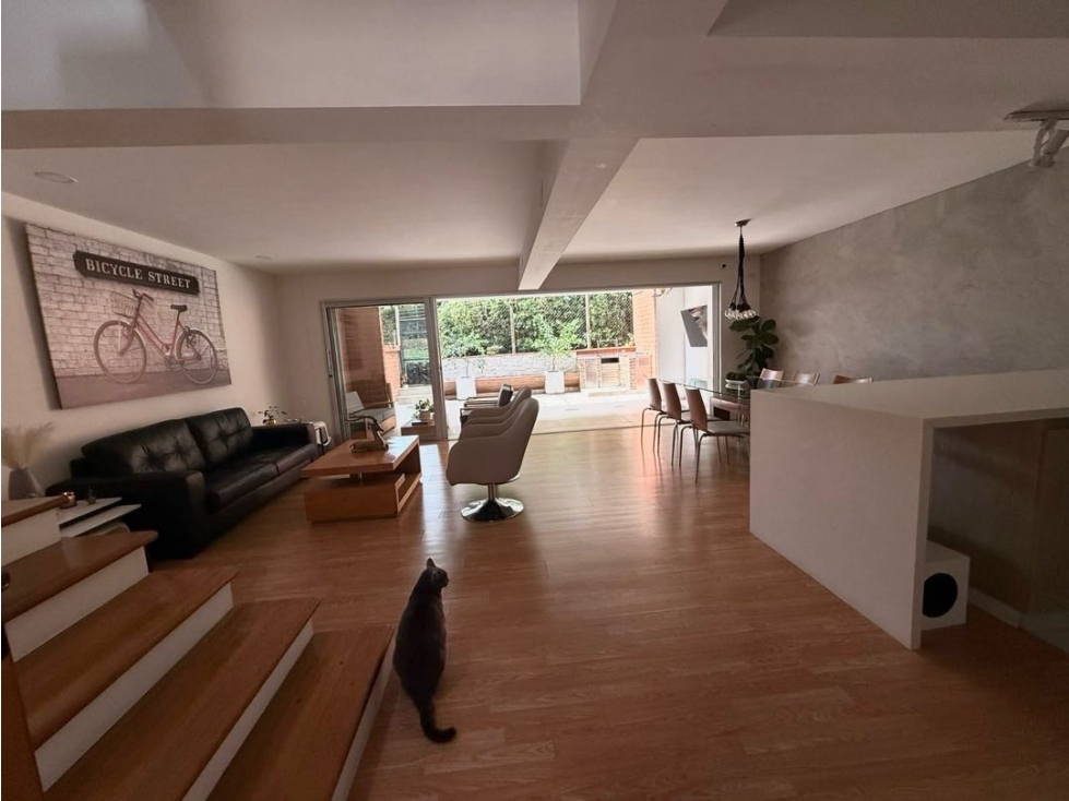 Vendo casa cerca al Tesoro, 3 habitaciones, cuarto de servicio 220 m2 — foto 3