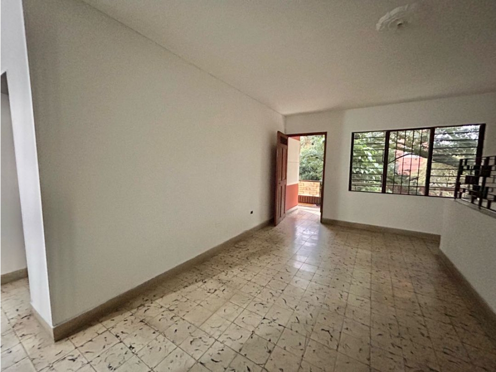 Apartamento cerca parque de Envigado segundo piso y terraza — foto 3