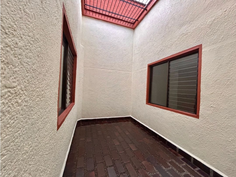 Apartamento cerca parque de Envigado segundo piso y terraza — foto 4