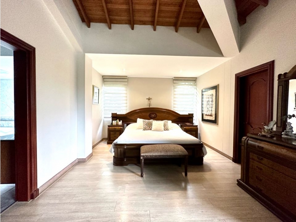 VENDO CASA CLÁSICA EN EXCELENTE ESTADO ESPACIOS AMPLIOS UNIDAD CERRADA — foto 6
