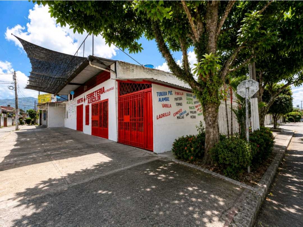 Vendo casa comercial Barrio Canaima