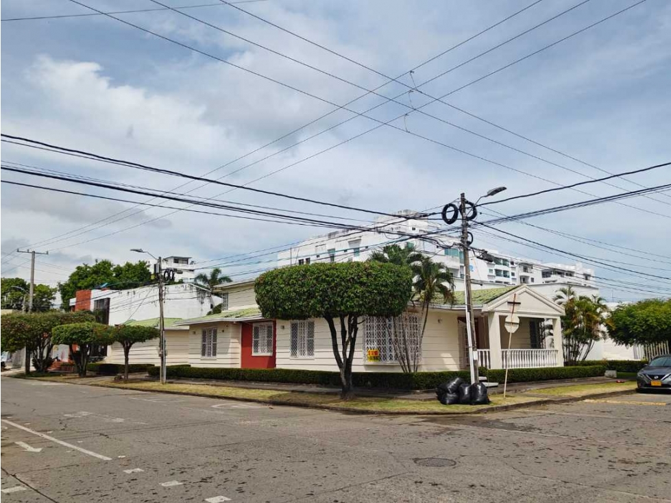 VENDO CASA COMERCIAL BARRIO LA CASTELLANA