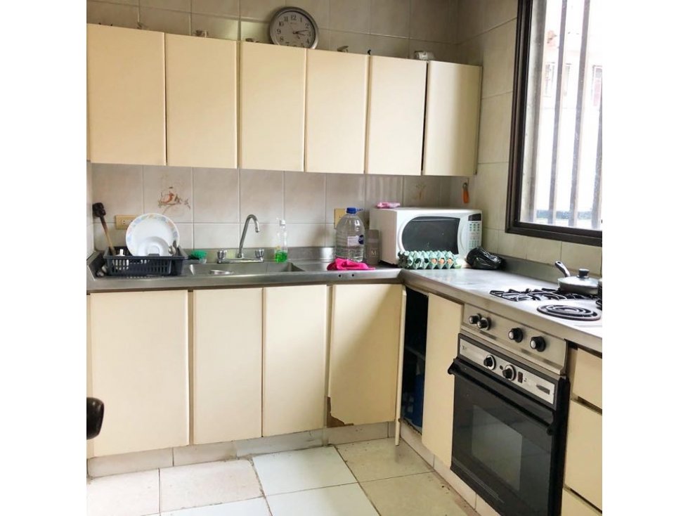 VENDO CASA COMERCIAL EN EL CENTRO PEREIRA - 4