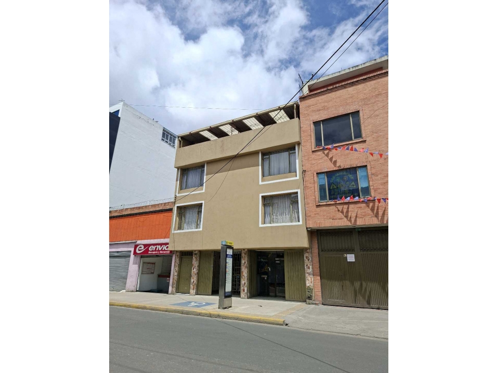 VENDO CASA COMERCIAL SOBRE LA KRA 24 CON 3RA BOGOTA — foto 5