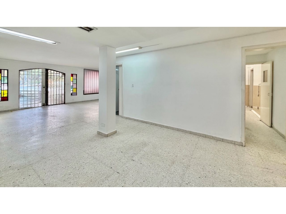 VENDO CASA COMERCIAL EN VERSALLES. ¡PRECIO DE OPORTUNIDAD! — foto 5
