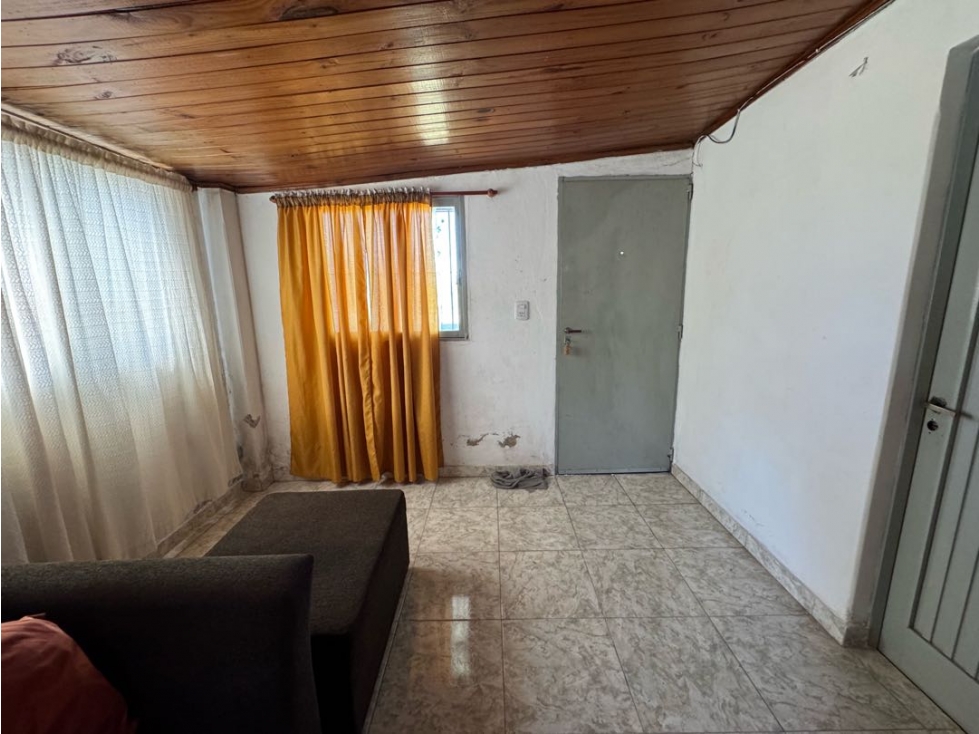 Vendo Casa con Amplio Terreno en Concepción del Uruguay, Entre Ríos — foto 4