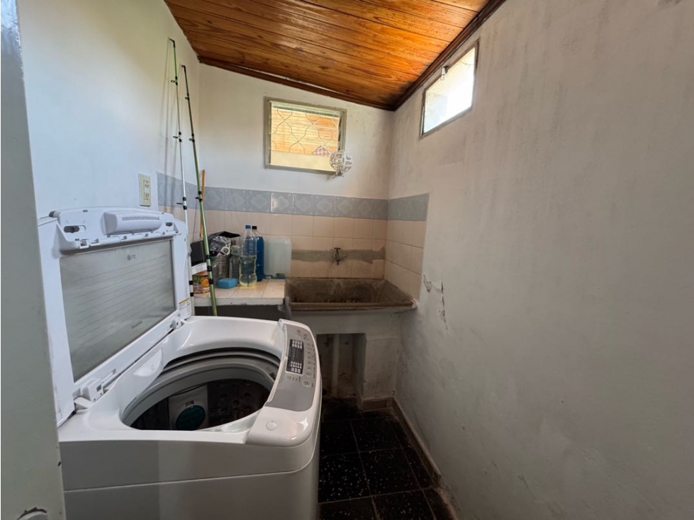 Vendo Casa con Amplio Terreno en Concepción del Uruguay, Entre Ríos — foto 5