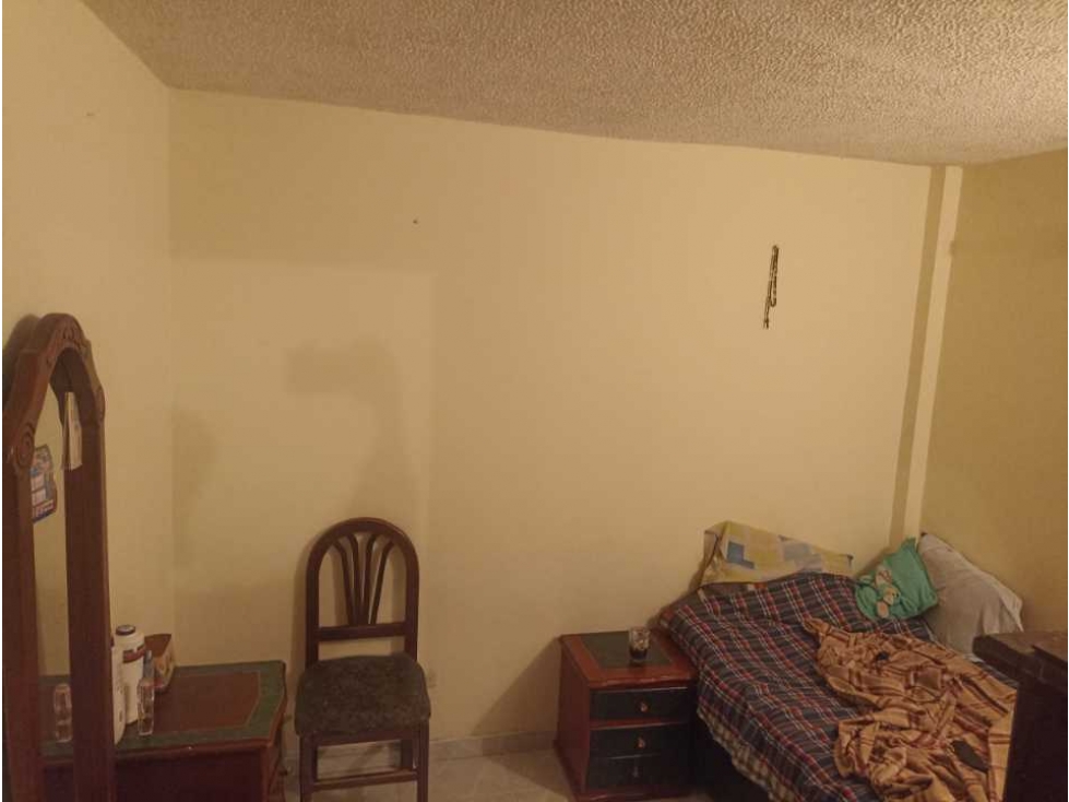 Vendo casa con excelentes acabados en zona preferencial bosa Libertad — foto 5
