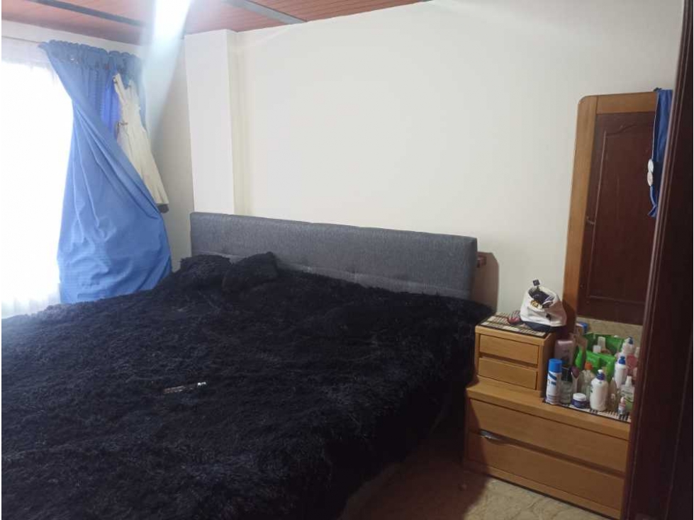 Vendo casa con excelentes acabados en zona preferencial bosa Libertad — foto 6
