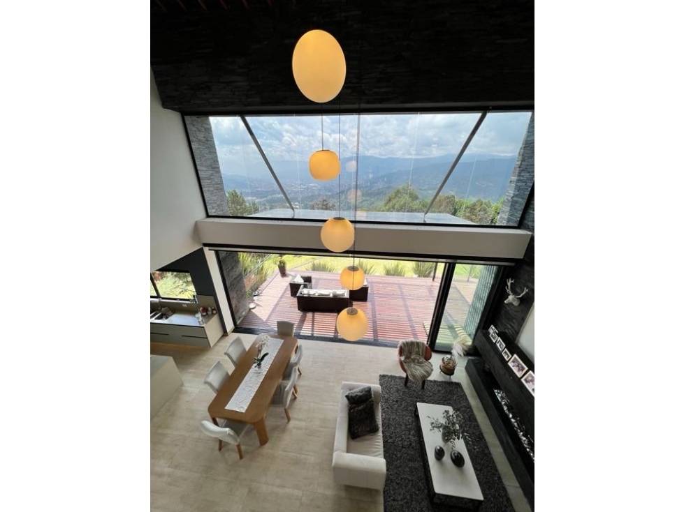 VENDO CASA CON HERMOSA VISTA A LA CIUDAD EN LA ESTRELLA EN PARCELACIÓN - 1