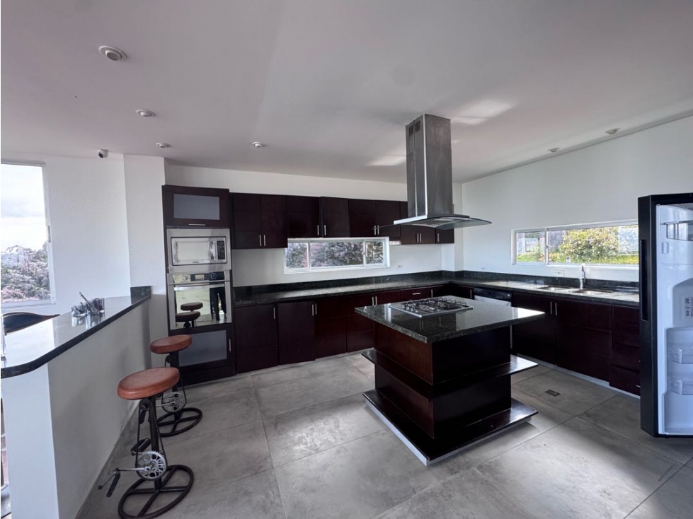Vendo casa con la mejor vista de cerros de yerbabuena — foto 4