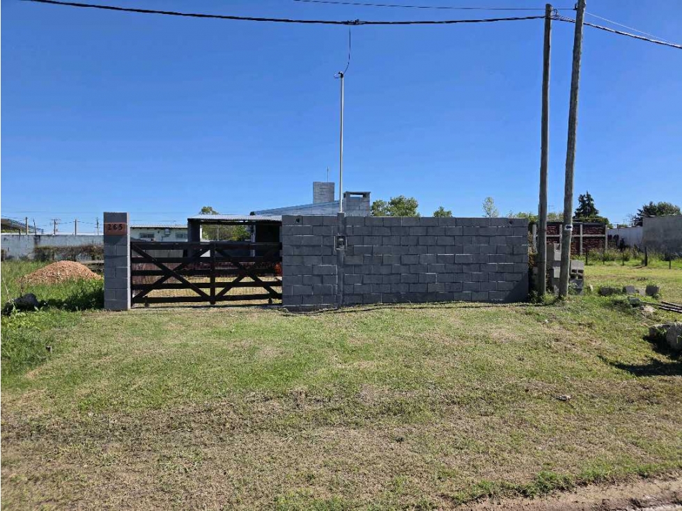 Vendo Casa con pileta en Pronunciamiento, Entre Ríos. — foto 2