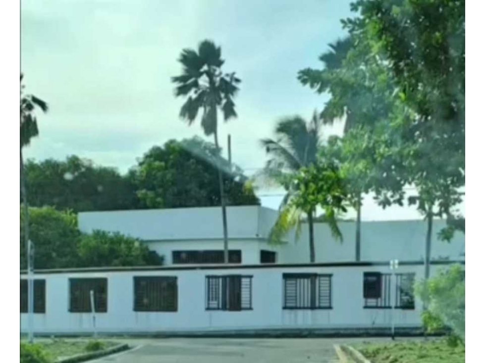 VENDO CASA CON PISCINA EN ISLA DEL SOL RICAURTE CUNDINAMARCA — foto 4