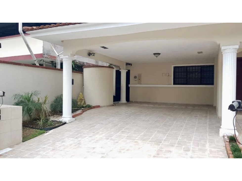 VENDO CASA CON PISCINA EN LA ALAMEDA — foto 2