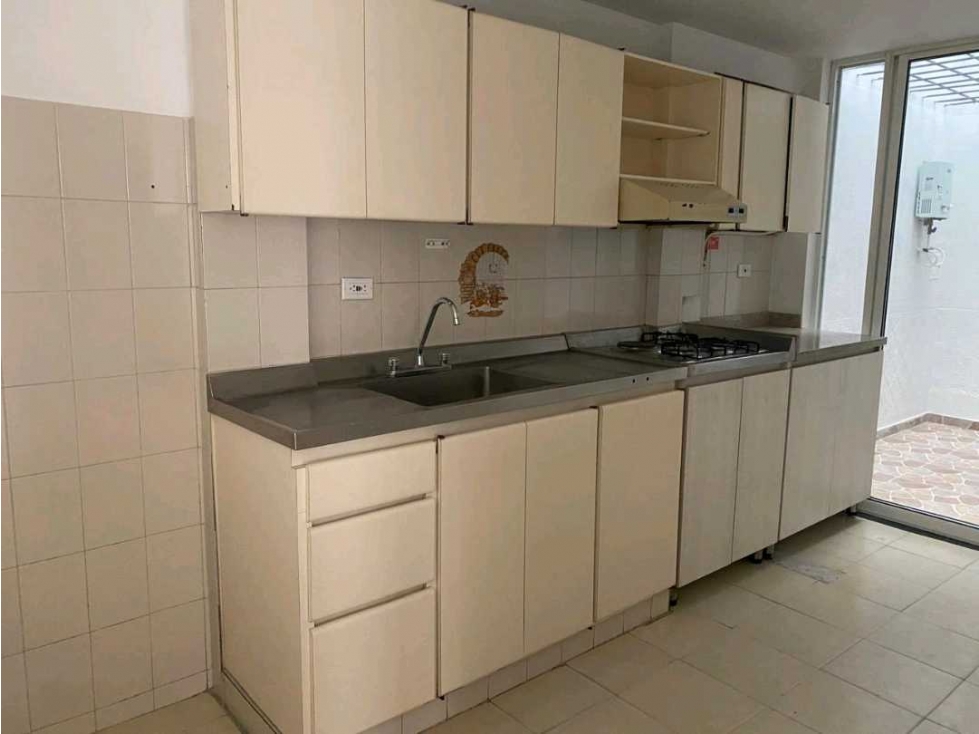 VENDO CASA ESQUINERA EN SAN LUIS CON RENTA PEREIRA — foto 4