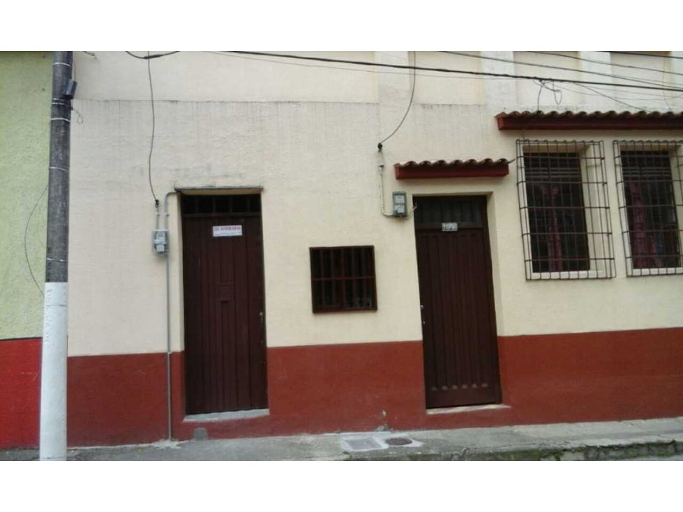 VENDO CASA CON UN APARTAMENTO INDEPENDIENTE