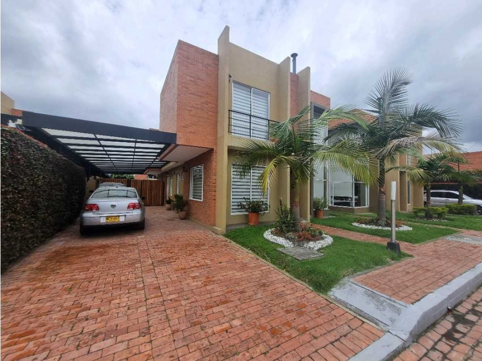 VENDO CASA CONDOMINIO CAJICA