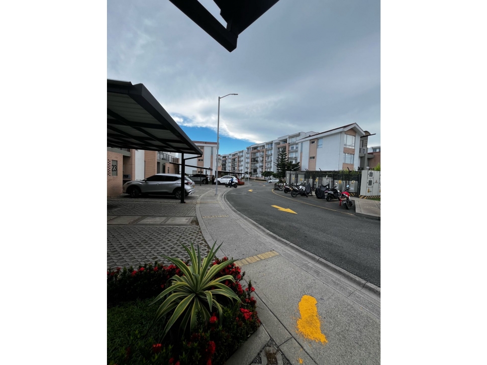 Vendo casa conjunto Canaguay Hacienda Rosa Blanca Villavicencio — foto 3