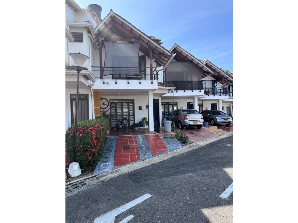 Vendo casa conjunto Cerrado Cerro Campestre Alto Villavicencio