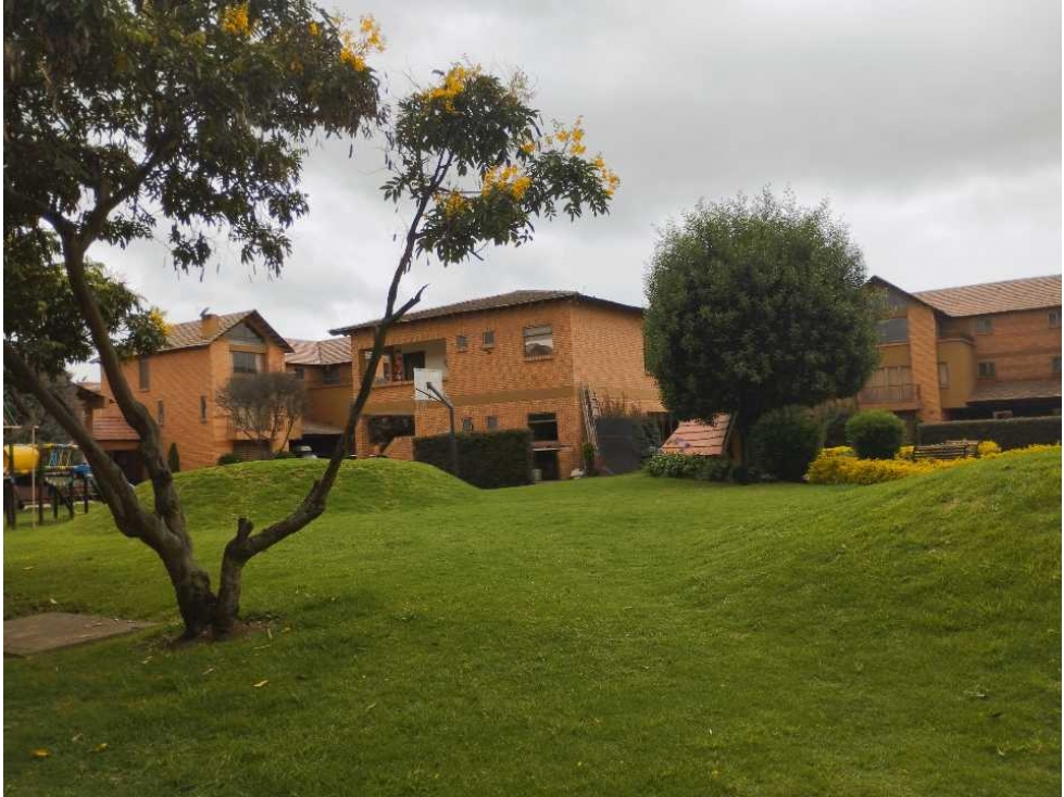 Vendo CASA de 270mtrs, en Chia.-La Balsa.4 habs- terrazas. YG - 3