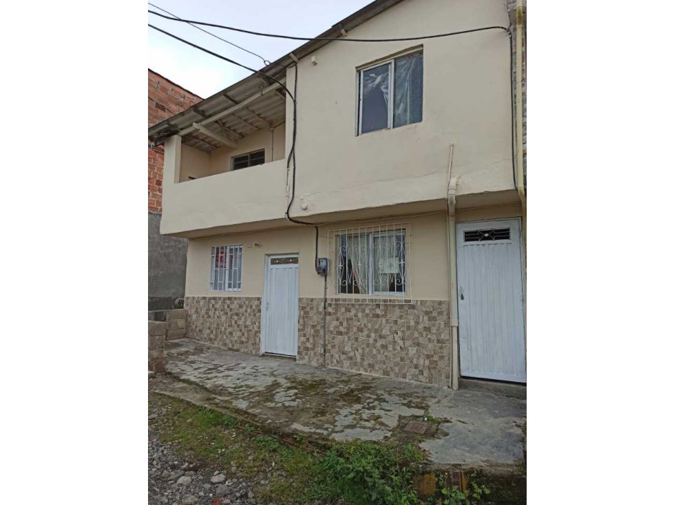 Casa en Versalles Antioquia 2 niveles en esquina con 5 alcobas — foto 6