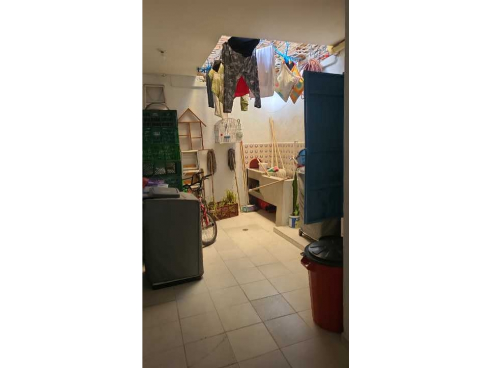 VENTA CASA 2 PISOS ATANASIO GIRARDOT CALI — foto 5