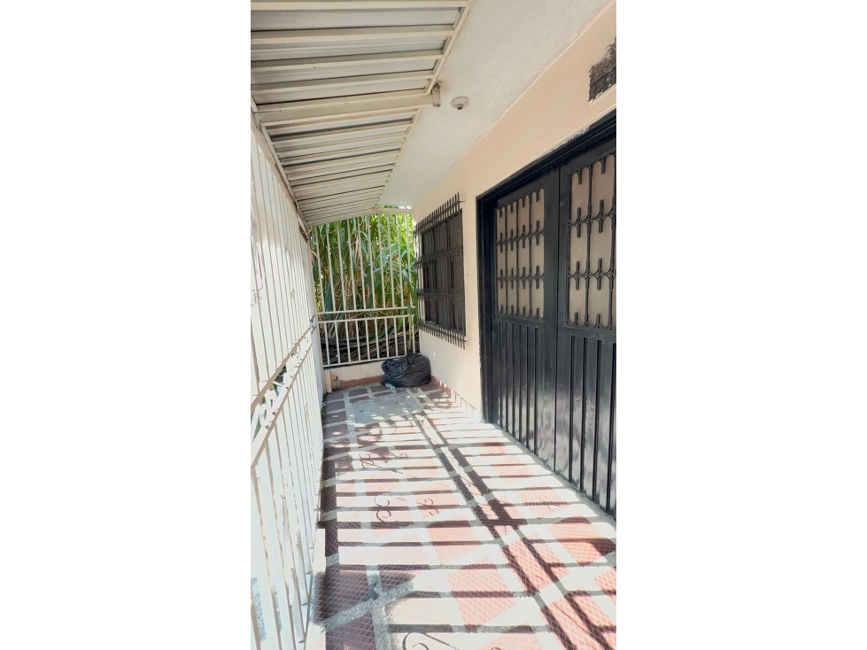 VENDO CASA DE 2 PLANTAS B/EL JARDIN PALMIRA VALLE — foto 3