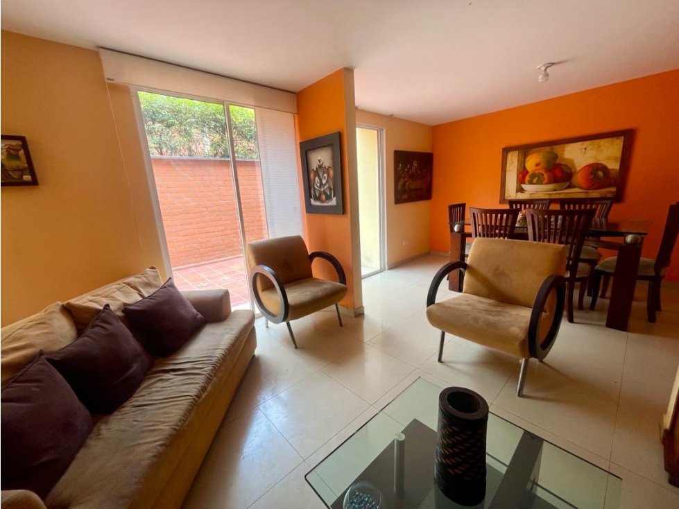 VENDO CASA DE 3 PISOS EN SENDEROS DE EUCALIPTO — foto 2