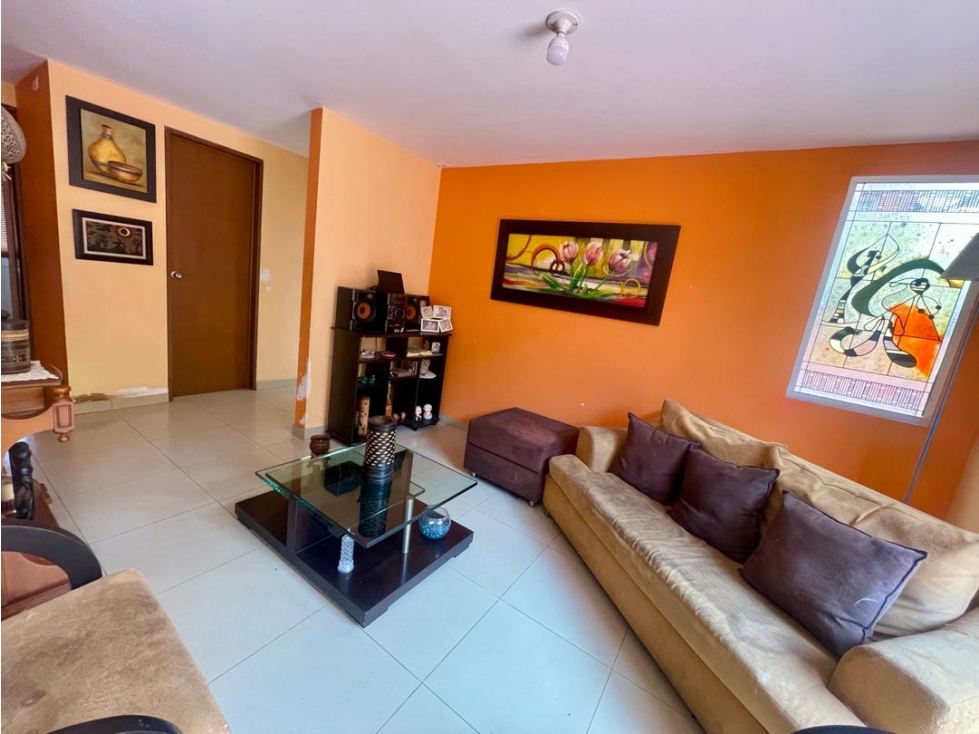 VENDO CASA DE 3 PISOS EN SENDEROS DE EUCALIPTO — foto 4