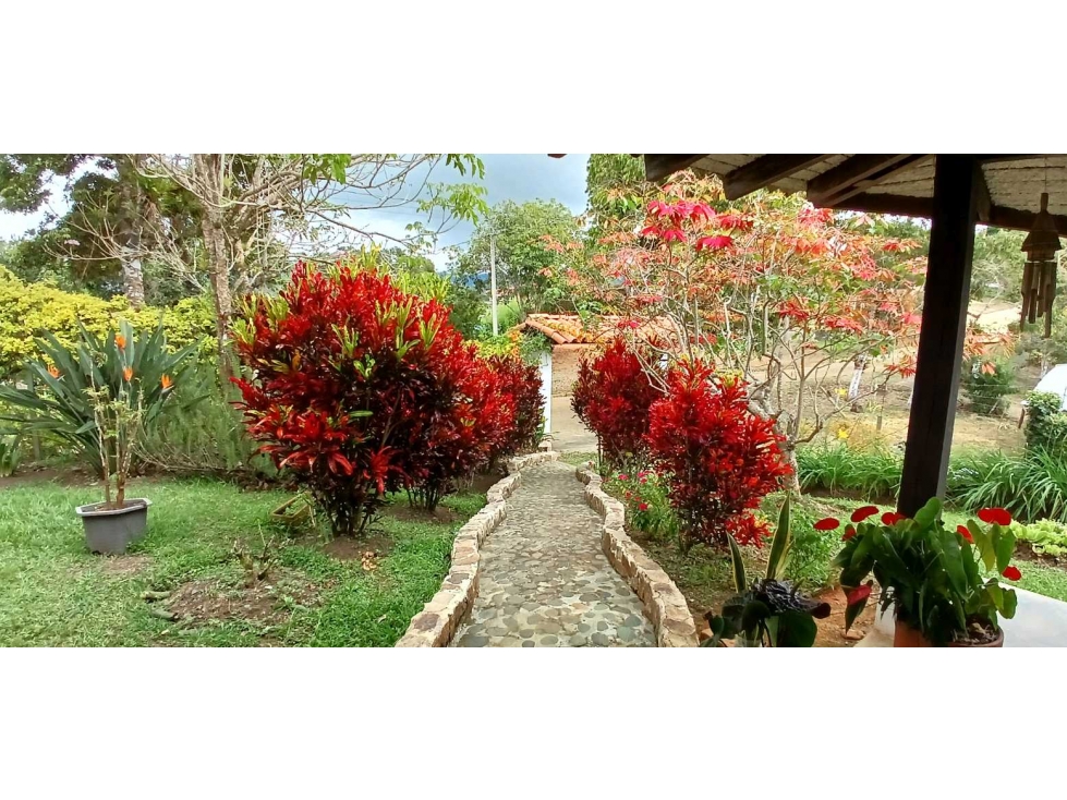 VENDO CASA DE CAMPO KM 30