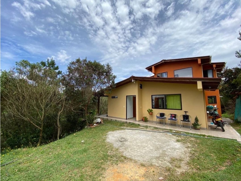 Vendo Casa De Descanso En San Vicente De Ferrer $870M