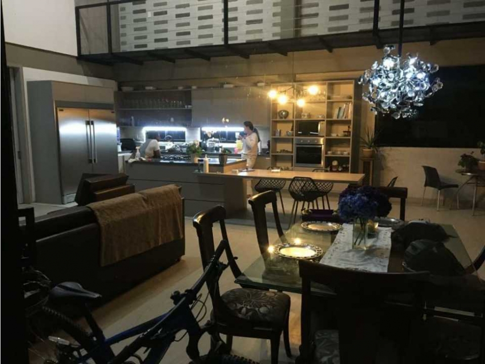 Vendo casa de gran valor en envigado LOMA del escobero — foto 6