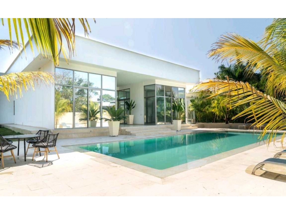 VENDO CASA DE LUJO ALEROS DEL COUNTRY ZONA NORTE CARTAGENA