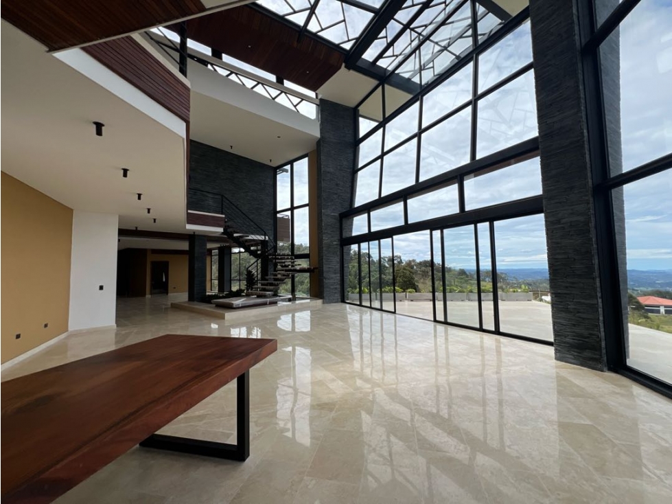 VENDO CASA DE LUJO NUEVA EN EL ALTO DE LAS PALMAS SECTOR LA MANUELA — foto 3