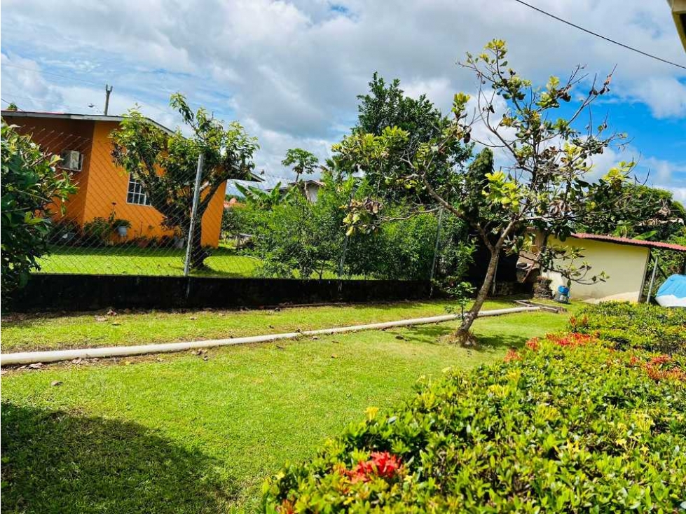 VENDO CASA DE SEGUNDA BIEN UBICADA EN DAVID - 4
