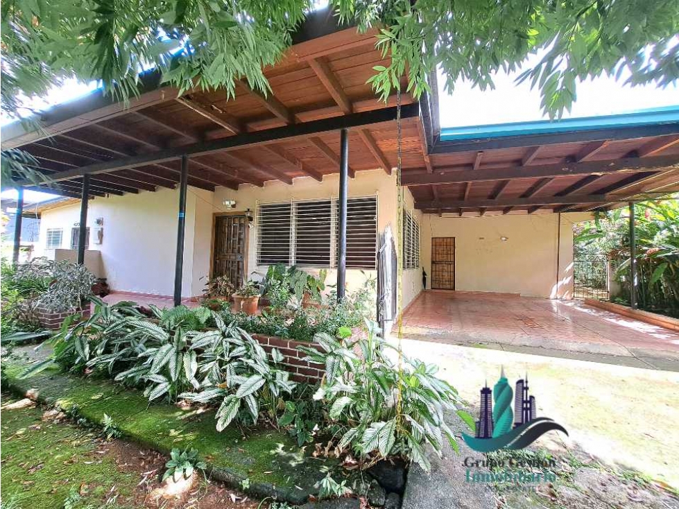 VENDO CASA DE SEGUNDA EN LOTE DE 966M2 DOLEGUITA