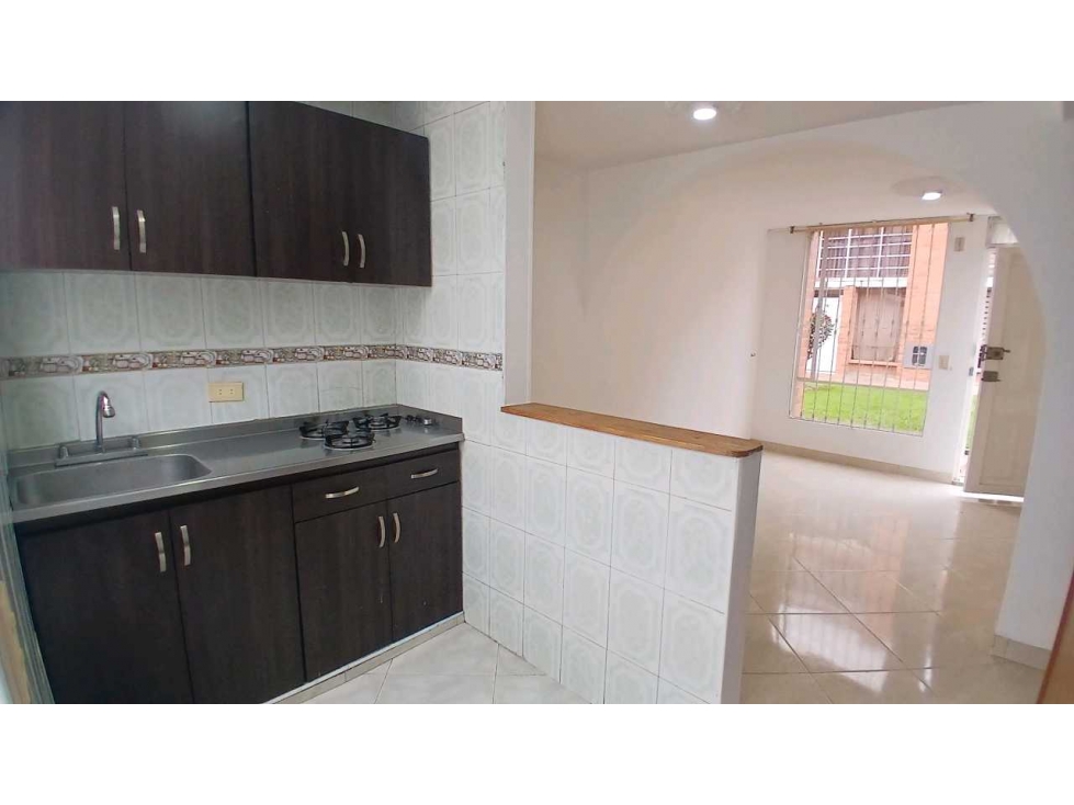 Vendo casa de tres niveles Chia conjunto cerrado. — foto 2