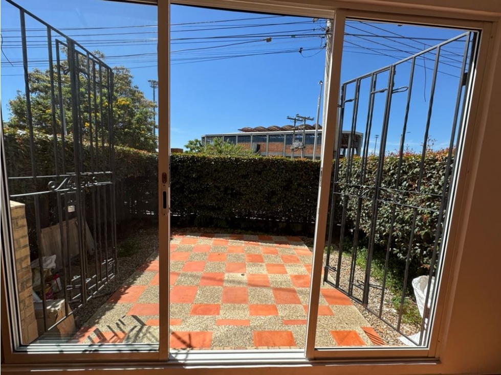Vendo casa de tres niveles en cajica en conjunto cerrado. — foto 4