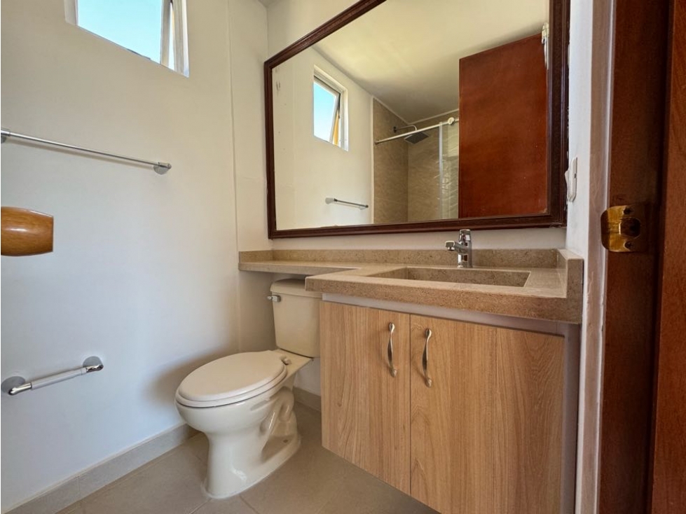 Vendo casa de tres niveles en cajica en conjunto cerrado. — foto 5