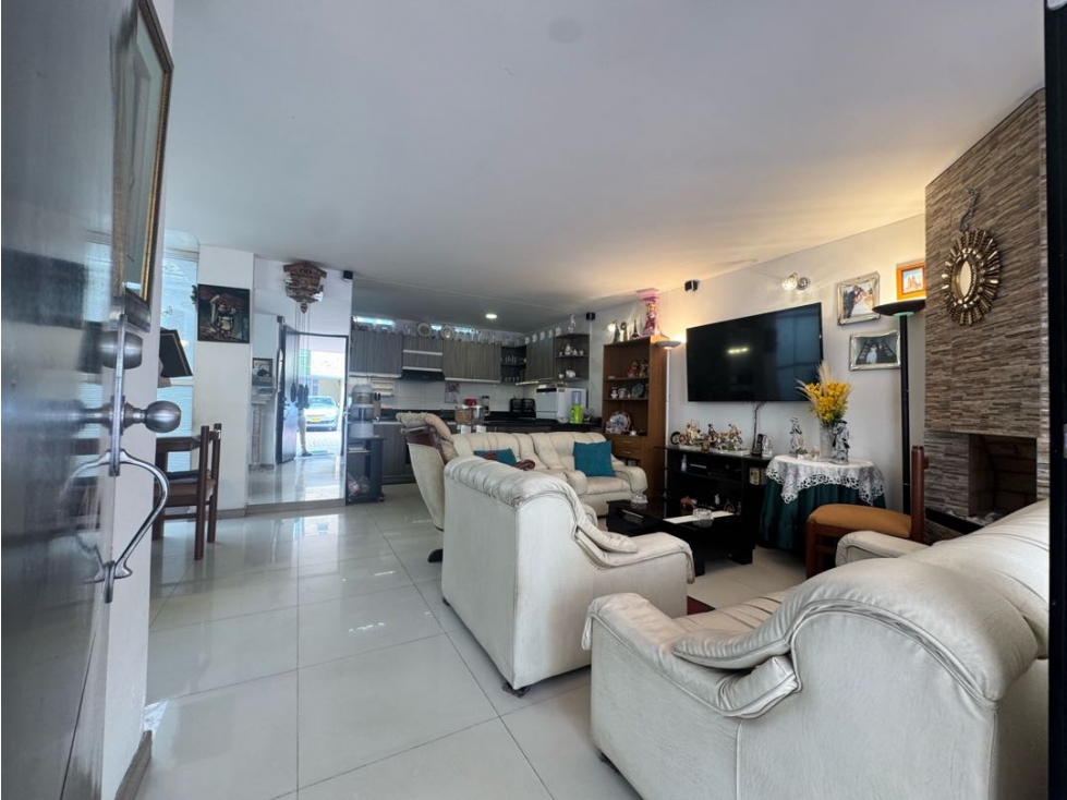 Vendo casa de tres niveles en chia en conjunto cerrado. — foto 6