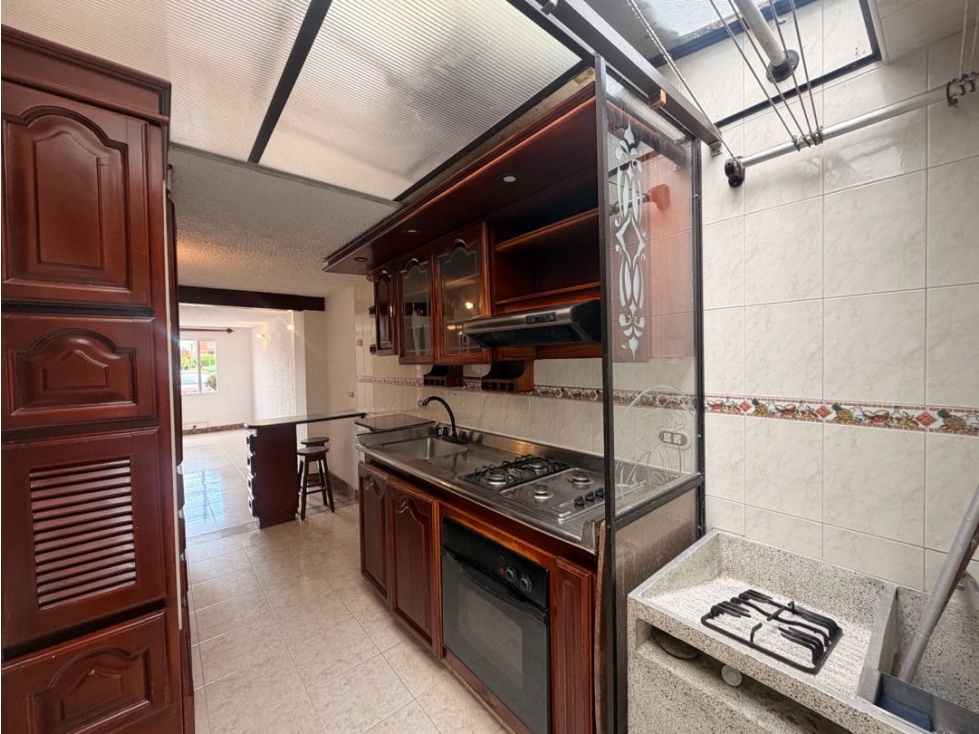 !Bajo de precio!Vendo casa de tres niveles en chia sector el 40 — foto 3