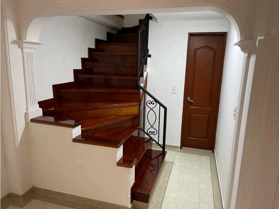 VENDO CASA DE TRES PISOS EN DOSQUEBRADAS — foto 6