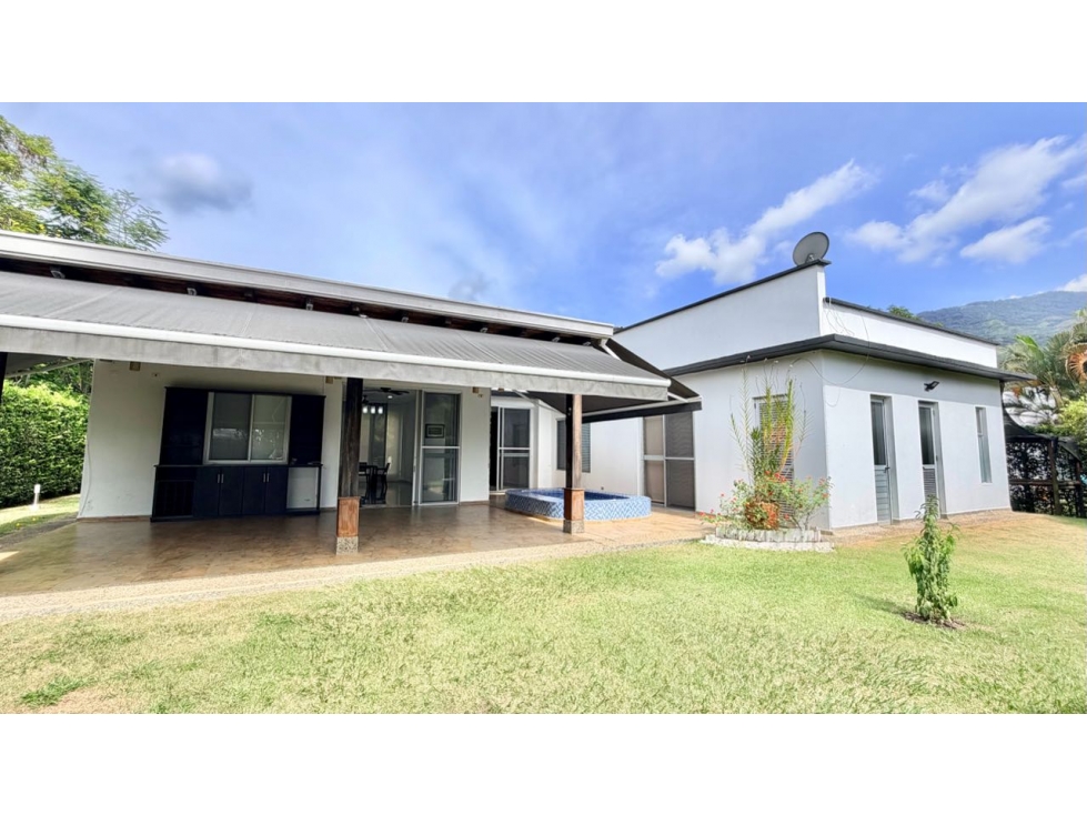 VENDO CASA DE UN NIVEL CON JACUZZI EN VERDE HORIZONTE, JAMUNDI