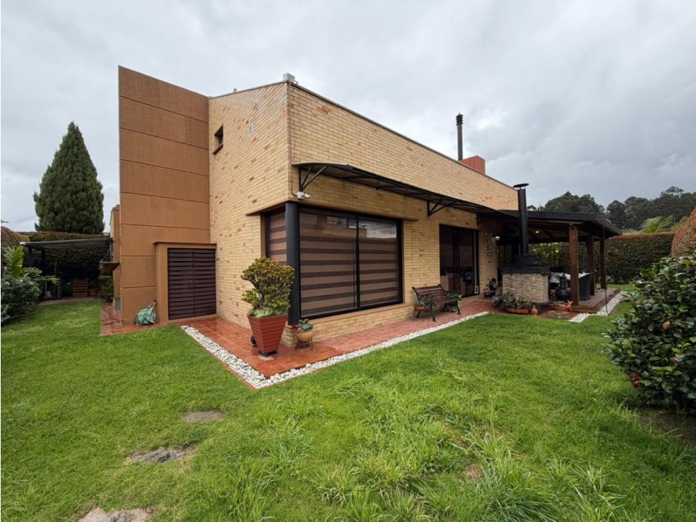 Vendo casa de un piso más altillo conjunto exclusivo club house. — foto 2
