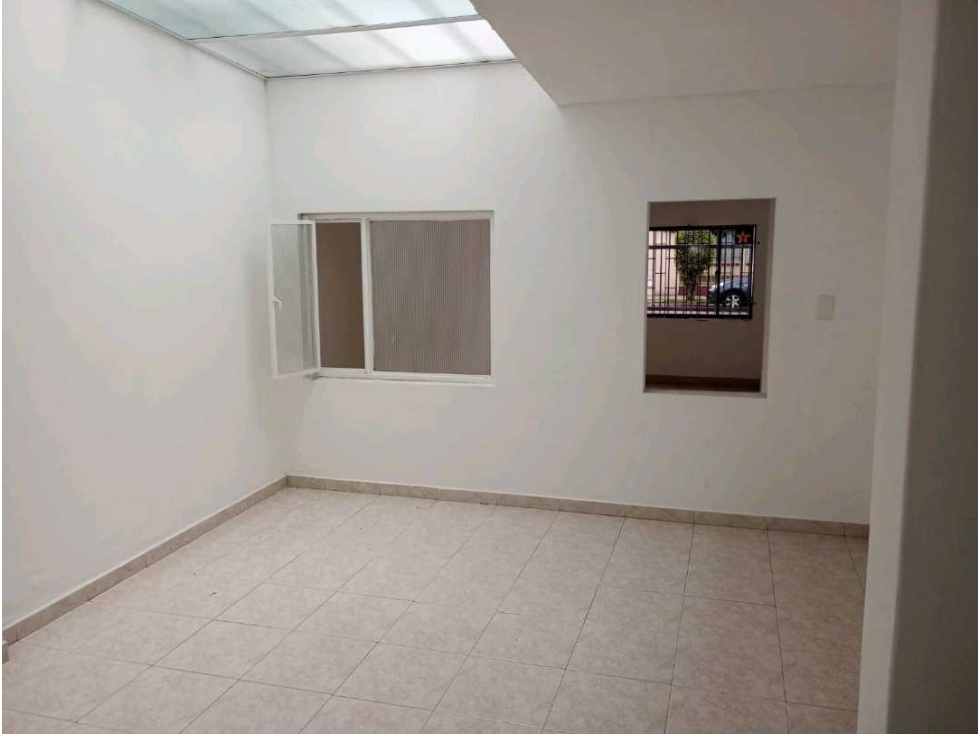 VENDO CASA DE VIVIENDA U OFICINAS EN PRADO VERANIEGO — foto 2
