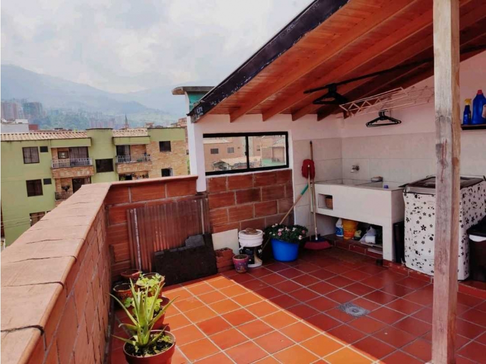 VENDO CASA DUPLEX 3 Y 4 PISO BARRIO MESA ENVIGADO TERMINA EN TERRAZA — foto 6